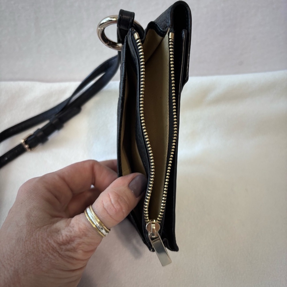 “Izzi” Leather Phone Crossbody - Picture 3 of 10